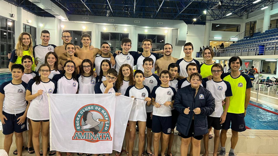 Aminata conquista 62 medalhas no Campeonato Regional de Absolutos e Torneio Nadador Completo Infantis